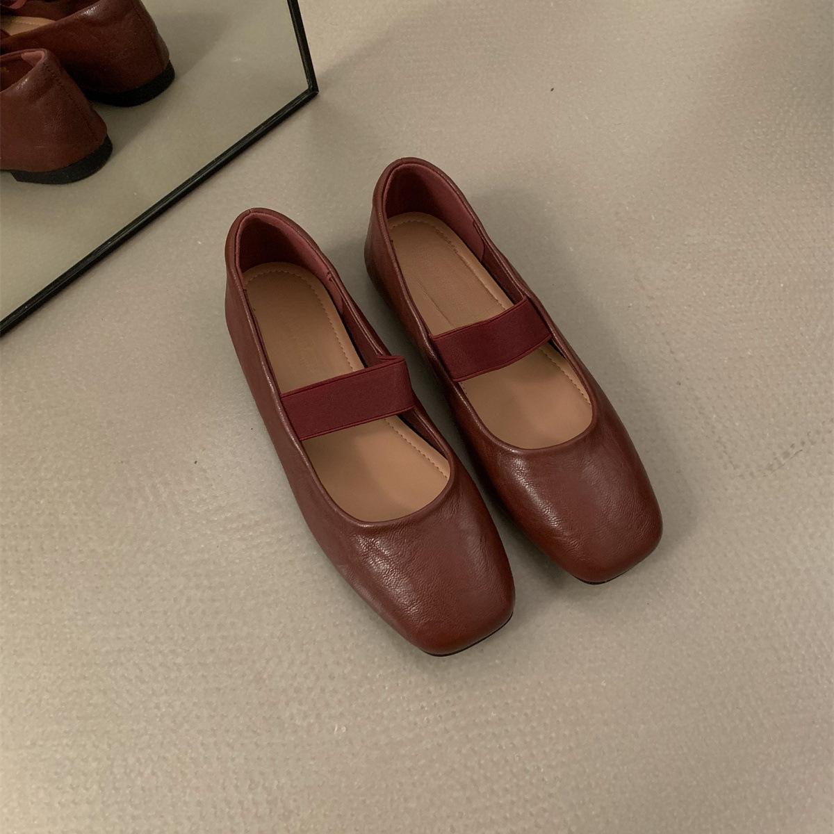 

Korean version of retro shallow mouth single shoes for women s spring and autumn 2025 new commuting soft-soled comfortable flat-soled grandma shoes 40 красный