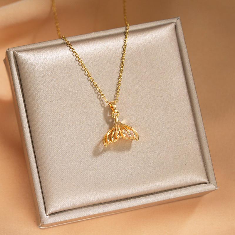 Light Luxury Copper-Inlaid Diamond Necklace for Women – Exquisite INS-Style Clavicle Chain