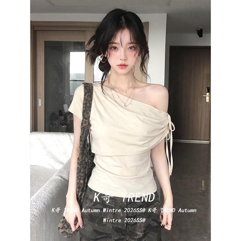 Korean fake two-piece design slanted shoulder straps short-sleeved T-shirt summer fashion slim-fitting versatile off-shoulder top women ins