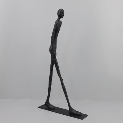 Statuetka Spacerującego Człowieka Wystrój Pokoju Metal Żeliwo Figurka Akrobatyczna Rzemiosło Ozdoby Giacometti Słynna Replika Abstrakcyjna Rzeźba Artystyczna