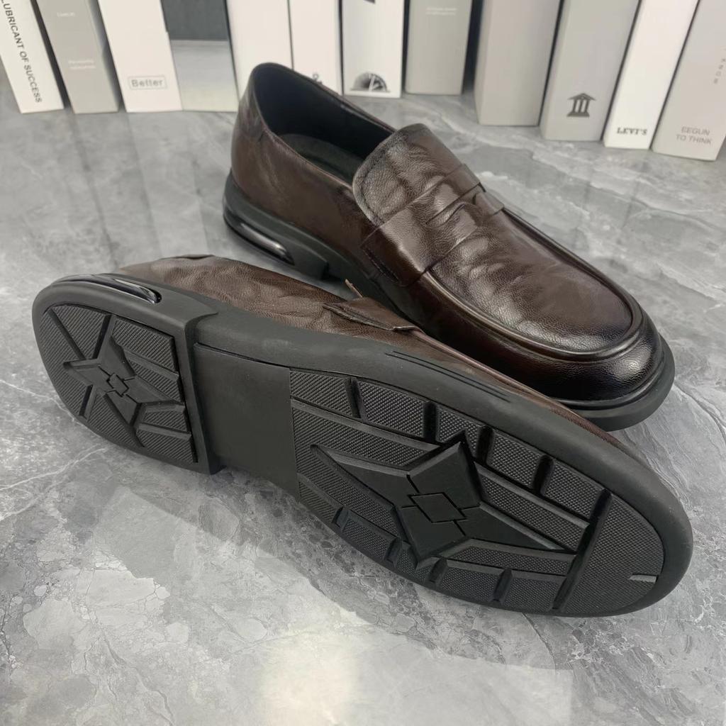 Casual Leather Shoes Men's 2025 New Spring British Leather One-pedal Loafers Men's Shoes Heightened Soft-soled Doudou Shoes