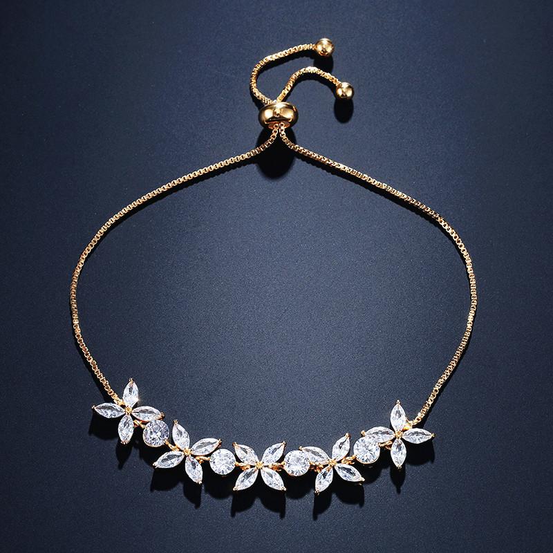 Classic Shiny Clear Zircon Flowers Adjustable Charm Bracelets for Women Sliver Color Fashion Wedding Zircon