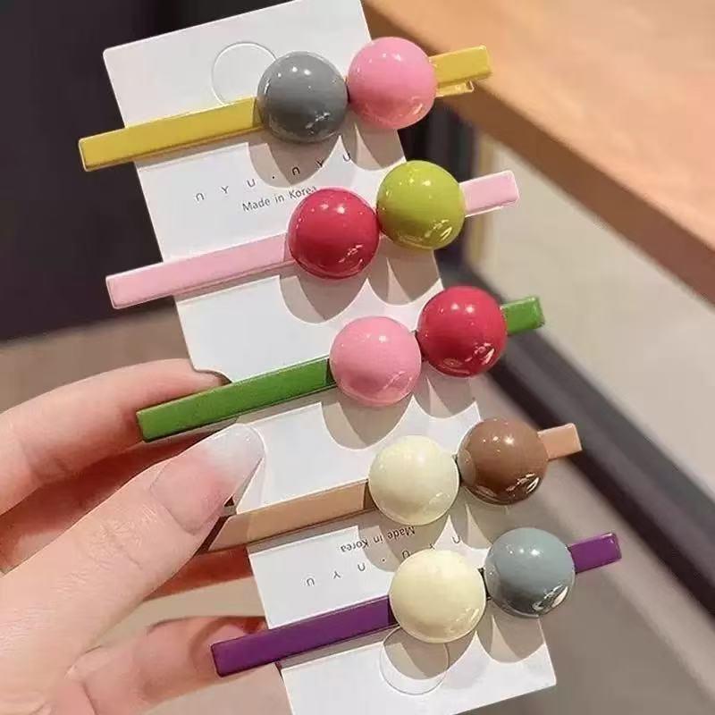 Pince à Cheveux Canard Dopamine Perles - Accessoire Doux & Énergique pour Mèches Latérales Femmes.