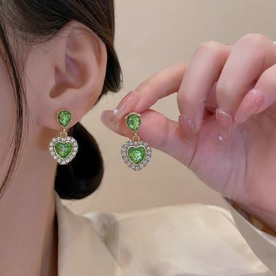 1 par de pendientes colgantes, decoración brillante, sin rebabas, luz encantadora, pendientes colgantes de corazón de lujo, accesorio de joyería