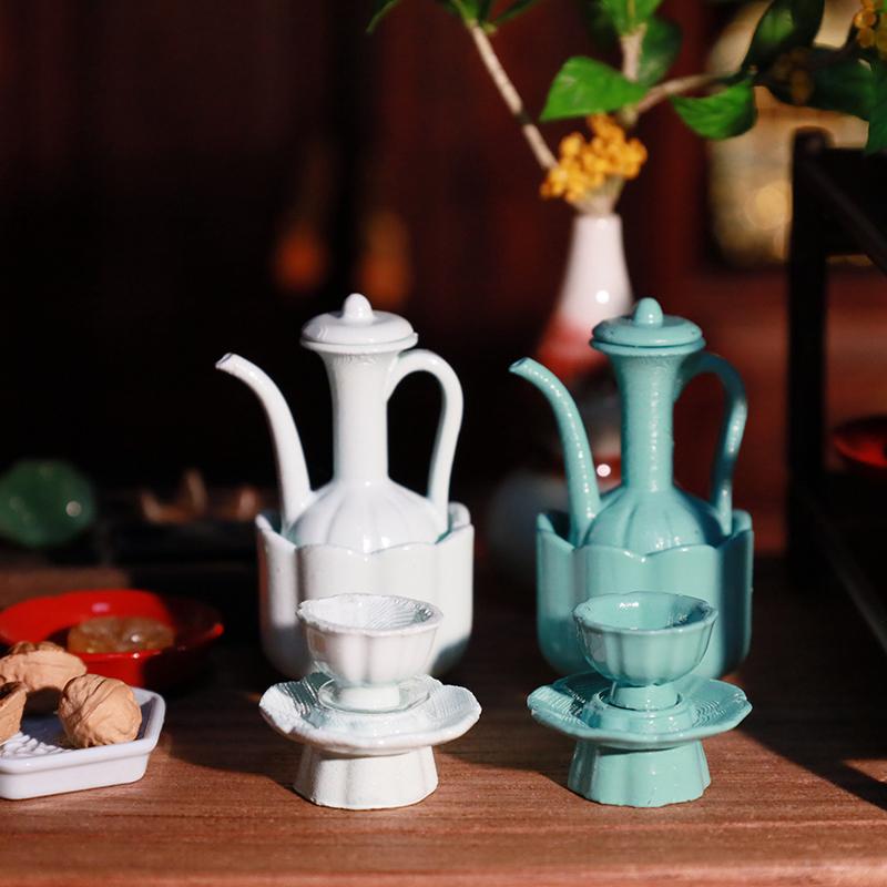 Dollhouse Mini Chinese Ancient Style Imitation Celadon Hand-held Teapot Tea Cup Model Dollhouse Kitchen Accessories