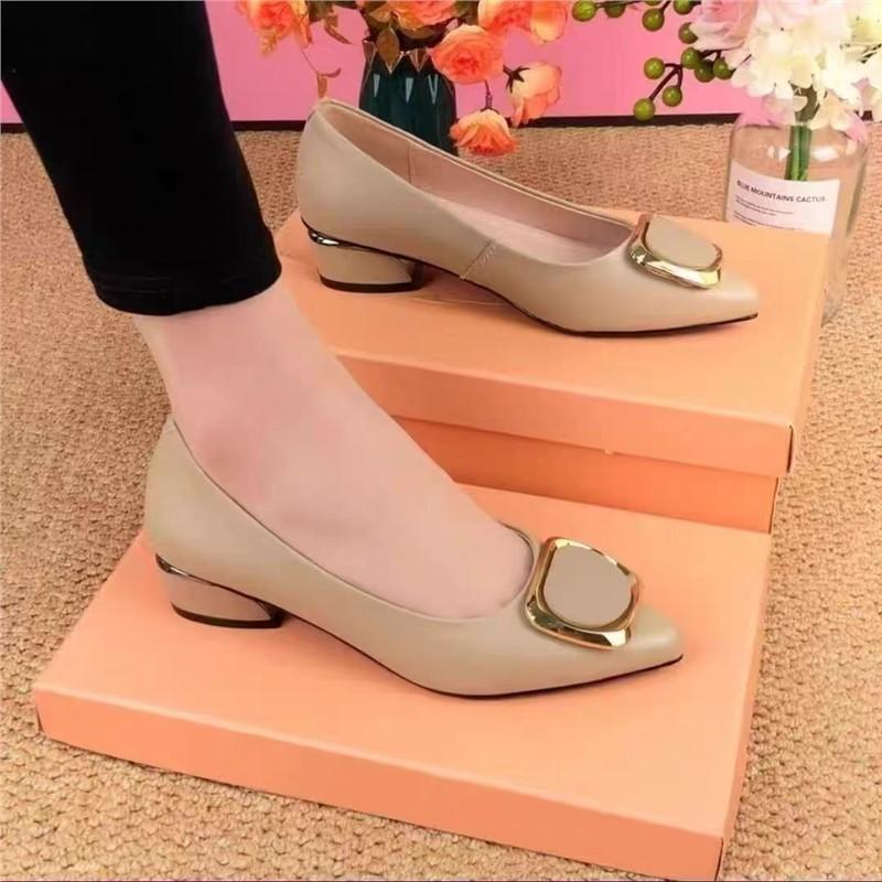 

Soft leather shallow mouth single shoes women s spring and summer new patent leather non-slip soft sole breathable mother work shoes women s small le 41