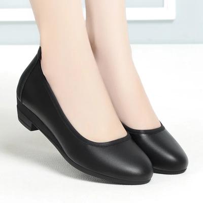 Schwarze klobige Damenschuhe mit Absatz Komfortabler Blockabsatz Lederschuhe Pumps Modedesigner Professionelle Arbeit Büro Damenschuhe