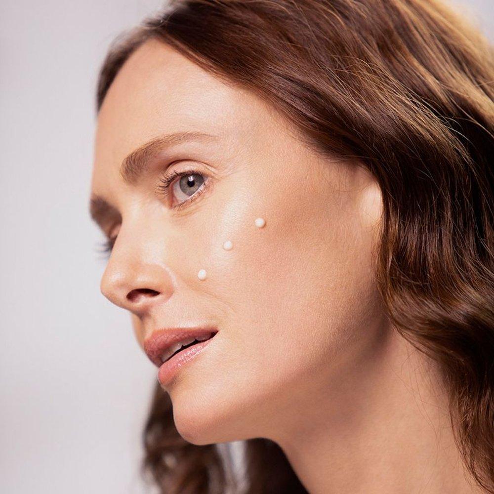 Sisley L'Intégral Anti-Age Radiance Serum 30ml (Complexion-improving essence)