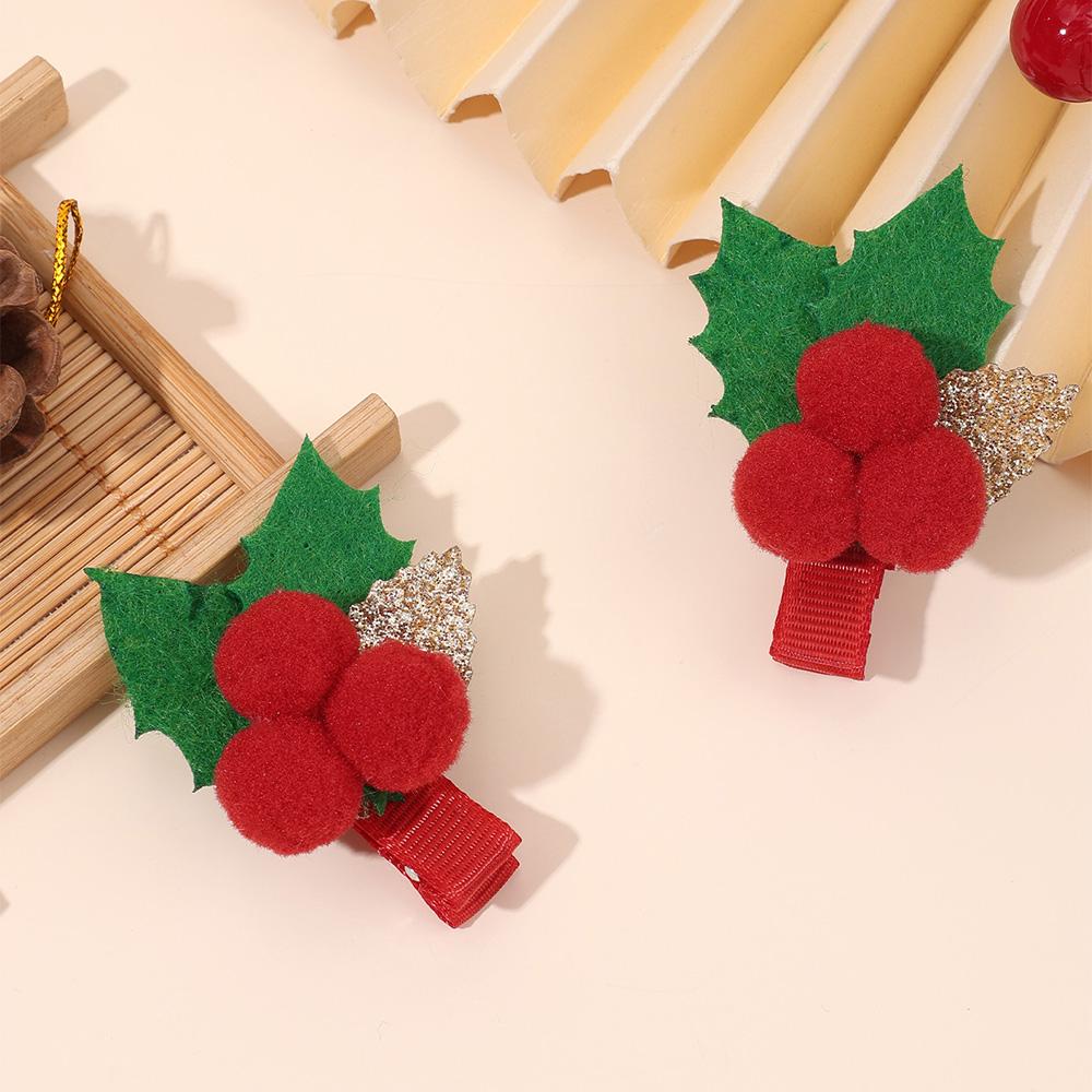 Weihnachts-Stechpalmen-Haarklammern für Mädchen Rote Beeren Grüne Blätter Filz-Haarnadeln Festlicher Haarschmuck Niedliche Weihnachtsfeier Haardekoration