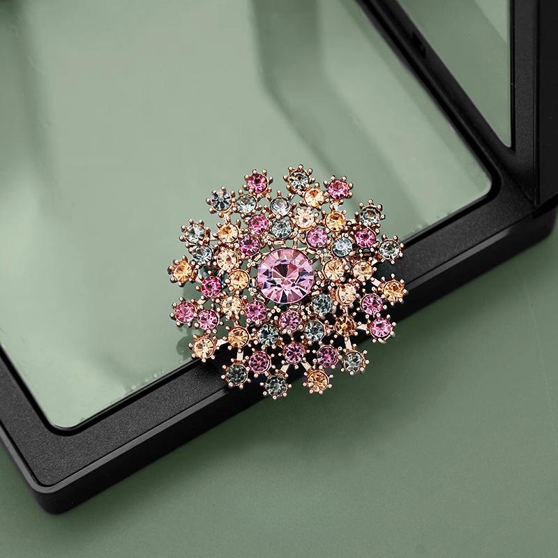 Elegant Colorful Crystal Exquisite Star Flower Badges Pins For Women Men Fashion Luxury Brooches Buckles
