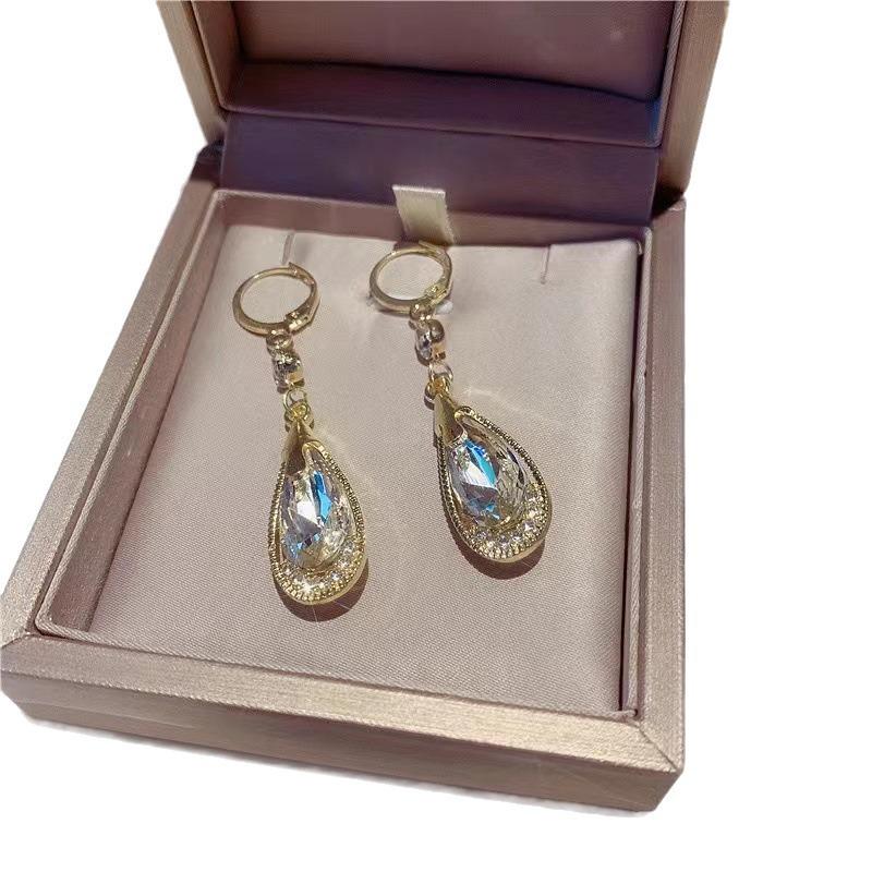 Elegant Rhinestone Teardrop Ear Cuffs: Minimalist Tassel Dangle Earrings for Women белый