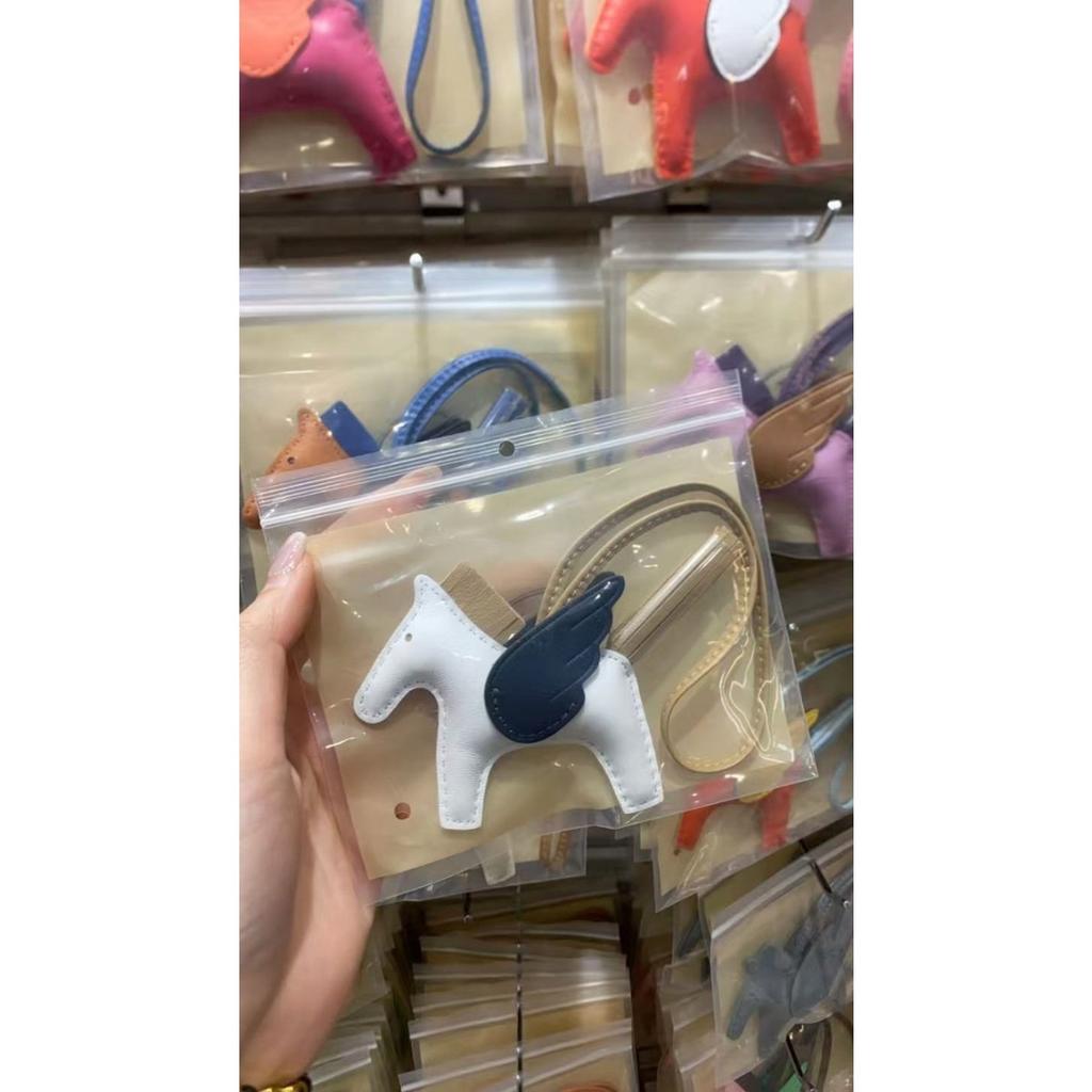[Jahr des Pferdes] Taschenanhänger, Erfolg, Accessoires, bald Geld, Autoanhänger, Schlüsselanhänger, Lammfell Vollleder