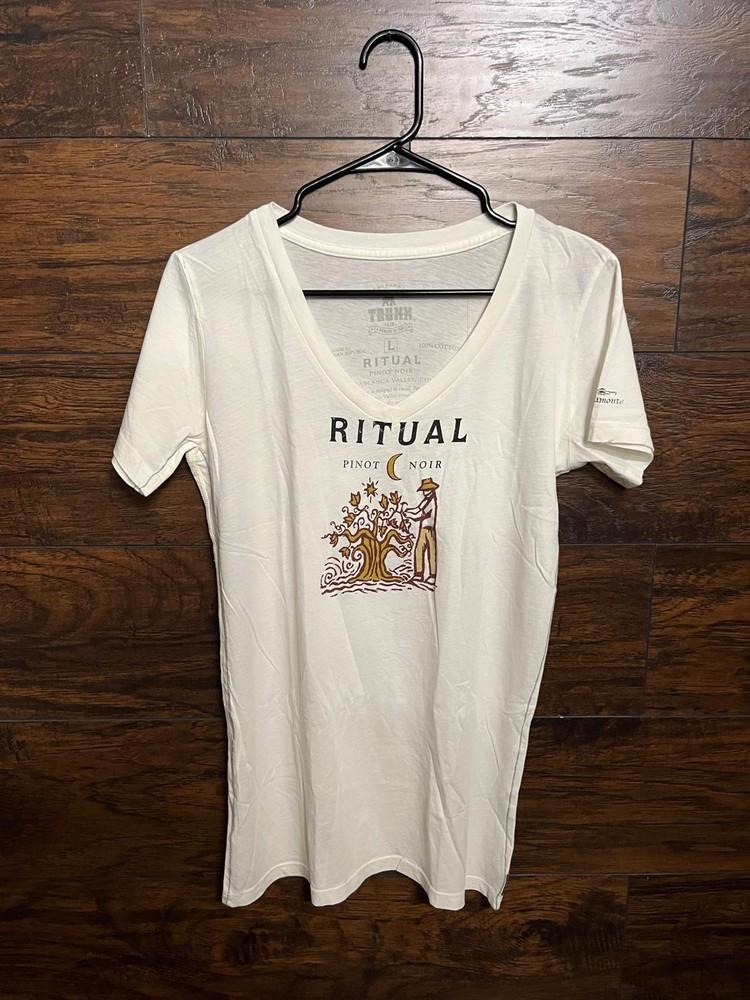 Veramonte Wine T-shirt - Ritual Pinot Noir Merch - Trunk LTD Unisex T-Shirt XXL