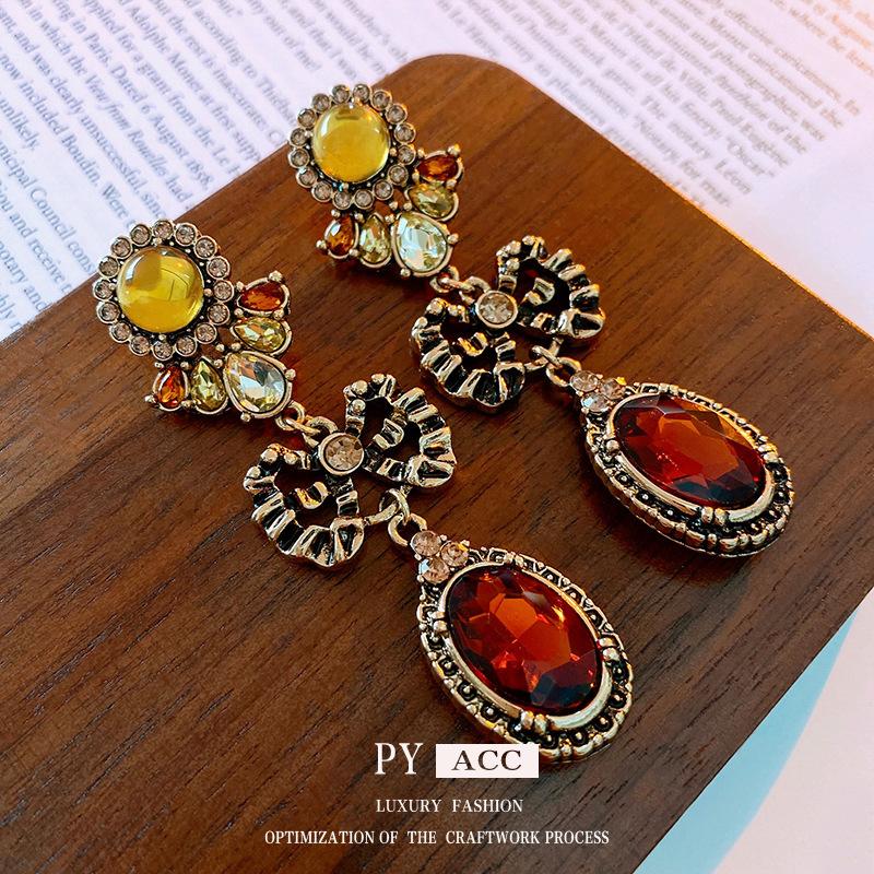 Medieval Vintage Rhombus Flower Earrings Retro Light Luxury High-end Earrings Niche Court Style Earrings