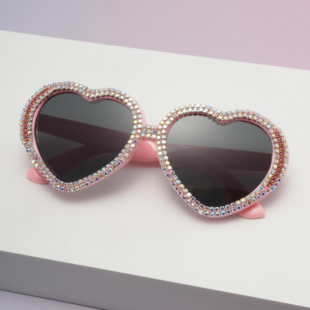 Female Heart-shaped Diamond-encrusted Sunglasses Outdoor Shades Classic and Romantic Party Glasses Gift