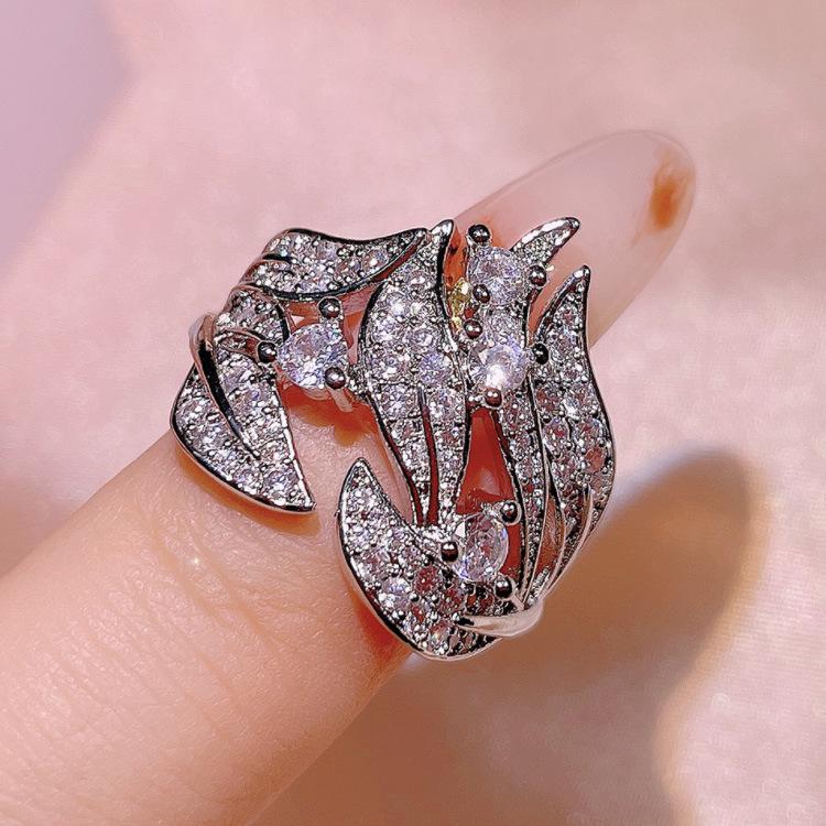 Hot New Creative Cocktail with Diamond encrusted Rattan Ring