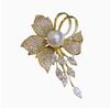 Exquisite Flower Imitation Pearl Brooches for Women Shiny Rhinestone Lapel Pins Sweater Cardigan Jewelry Gifts