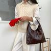 New Vintage Top Handle Bag Large Capacity Soft Leather Shoulder Bag for Women Comfortable and Versatile Texture Commuting Bag