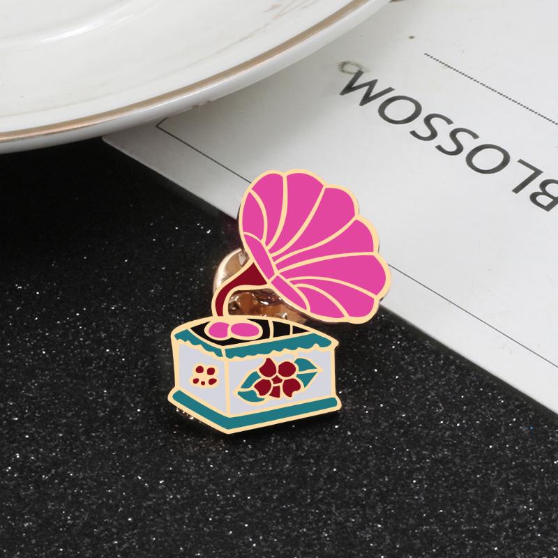 9 Style Brooch Vintage Game Machine Envelope Phonograph Square Enamel Pin And Brooches For Women Badge Jackets Men Accessories