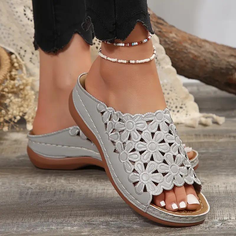 Plus Size Women's Floral Hollow Thick-Soled Lightweight Beach Sandals with Slope Heel