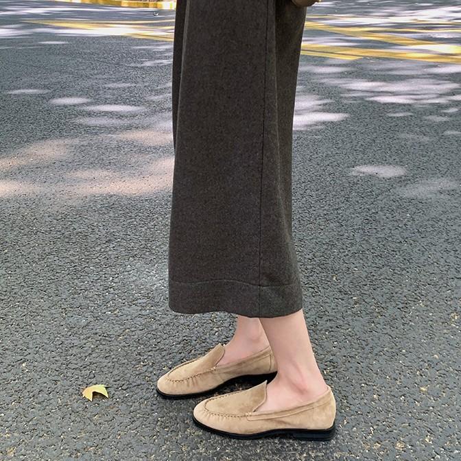 Super soft lambskin loafers women's genuine leather retro not tired feet soft sole flat sole single shoes one pedal lazy small leather shoes