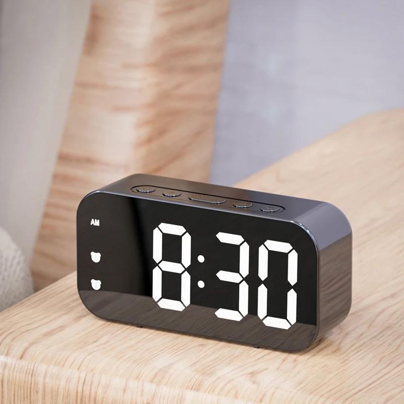 Outdoor Camping Easy Multi Functional LED Digital Display Electronic Alarm Clock Plug In Battery Dual Purpose Digital Clock