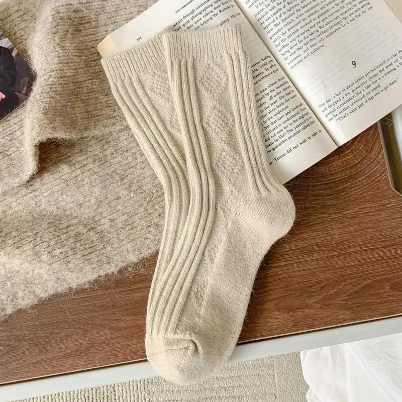 

Japanese Winter Warm Thermal Mid Tube Sock Harajuku Solid Color Wool Cashmere Thermal Socks for Women Men Sleeping Floor Sock One Size колір світло кави