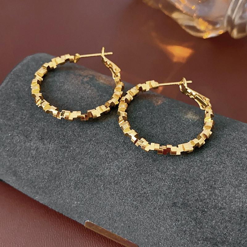 New Sequins Irregular Hoop Earrings Gold Color Metal Round Circles Women's Loop Earrings Rock Style Small Earrings brincos