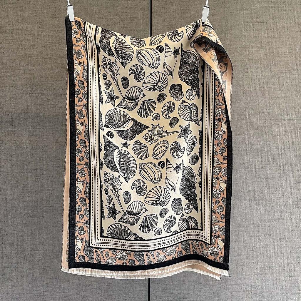 Autumn Winter Thick Warm Shawl Color Matching Cashmere Scarf Luxury Fashion Retro Designer Scarves Bufanda Poncho Echarpe Stoles