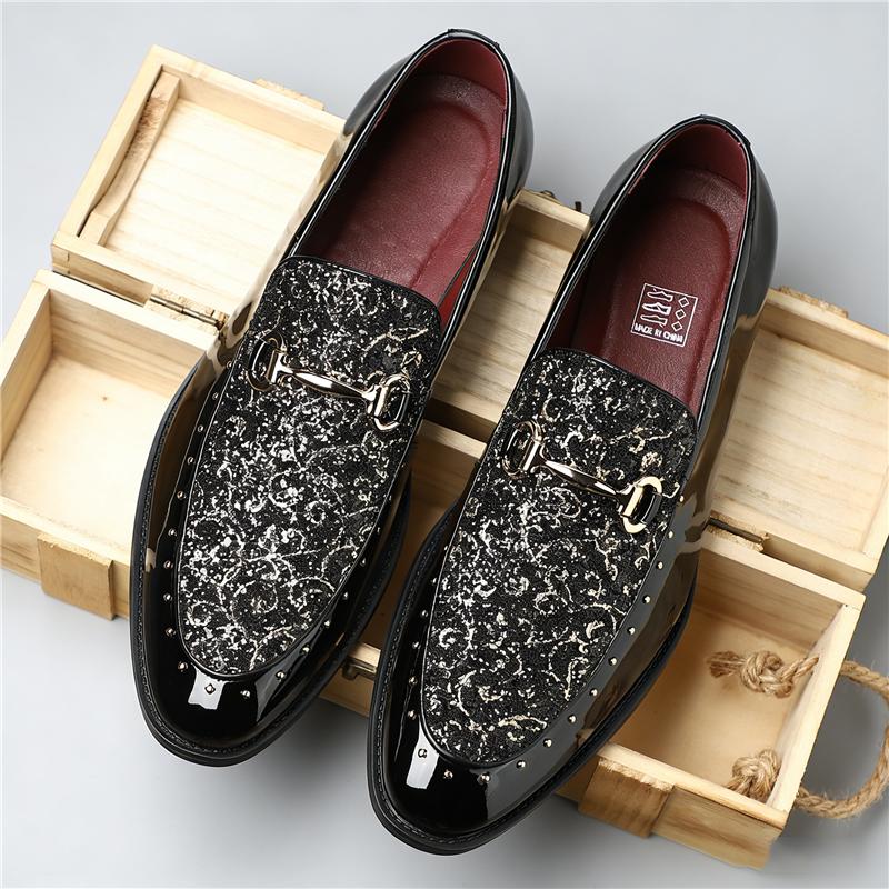 Designer Fashion New Charm Sequins Rivet Slip on Shoes for Men Designer Formal Wedding Prom Dress Homecoming Footwear