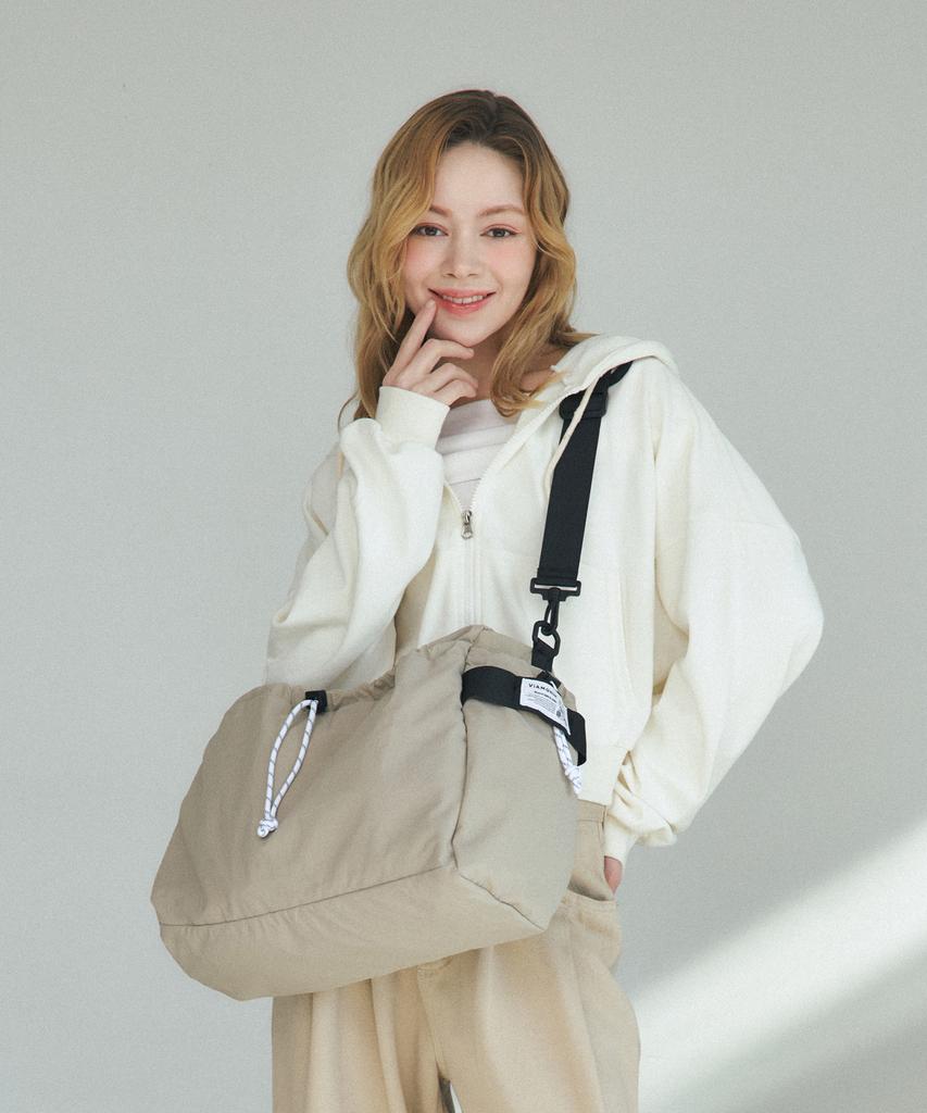 Viamonoh Truvi Big Crossbody Bag (Beige)