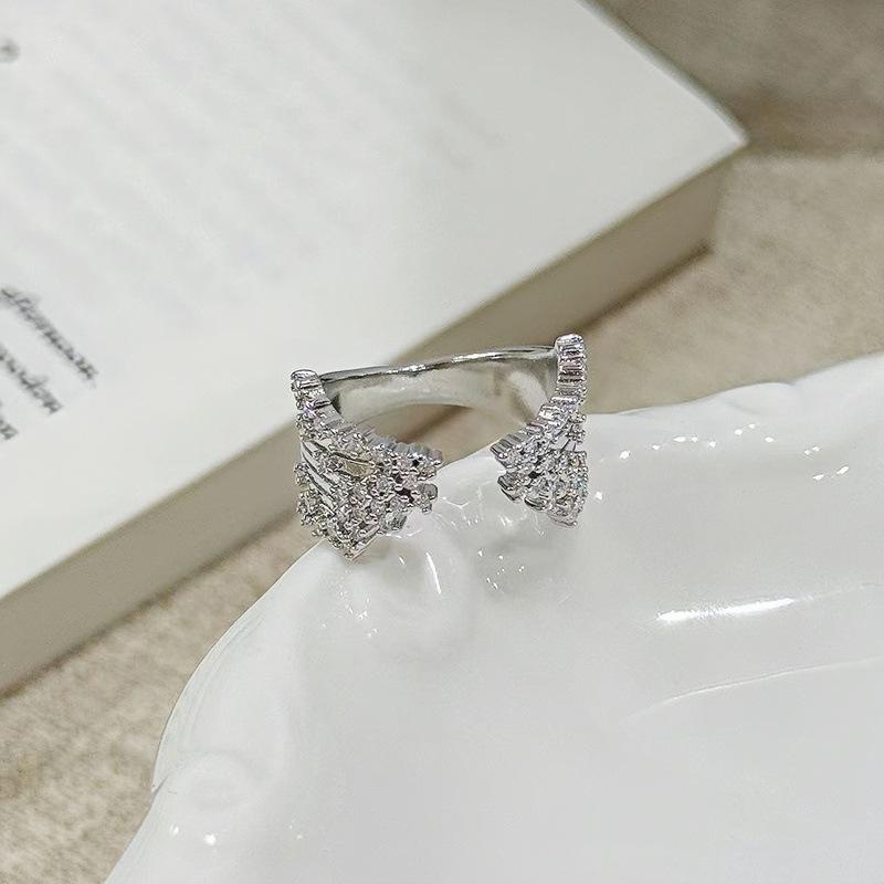 Lace Lace Zircon Dripping Oil Opening Ring Exquisite Princess On The Run Niche Design High-End Girlfriend Ring Girl