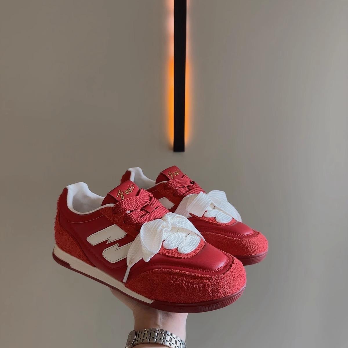 

Blue cabinet, light Forrest Gump training shoes women s 2025 new spring matte soft leather double shoelaces casual sports shoes 40