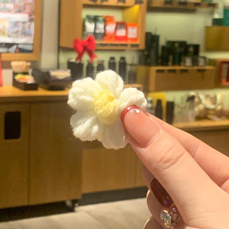 Handmade Wool Flower Bouquet for Women s Day or Teacher s Day - Thoughtful Gift for Students