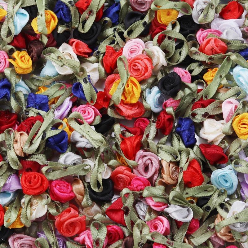 50 peças 1,5x2,5cm Mini Flor de Rosa Fita de Cetim de Poliéster Rosetas Apliques de Tecido Para Casamento Festa Roupa Costura Decoração