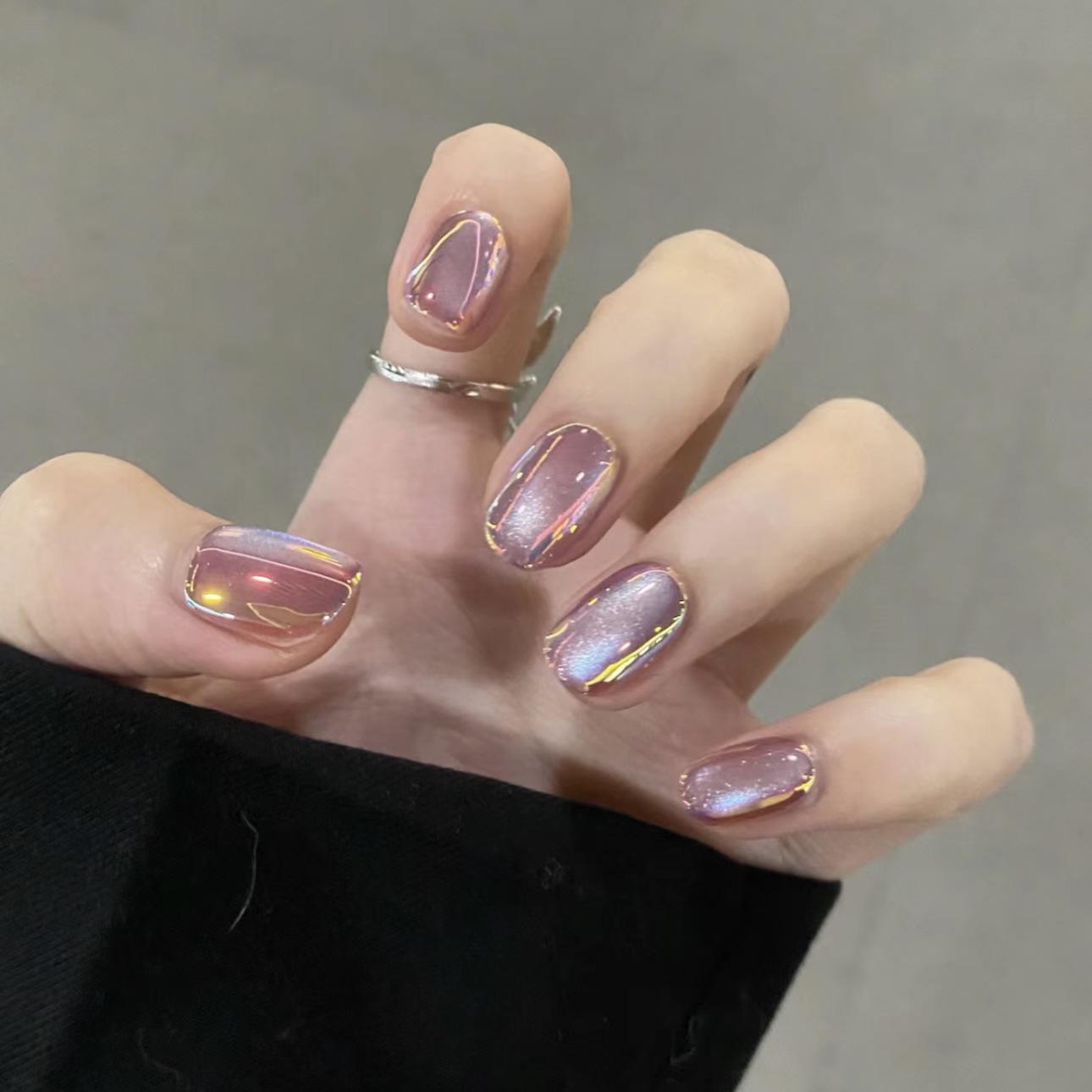 

Dreamy Lavender Cat Eye Press-On Nail Set - 30 Pieces