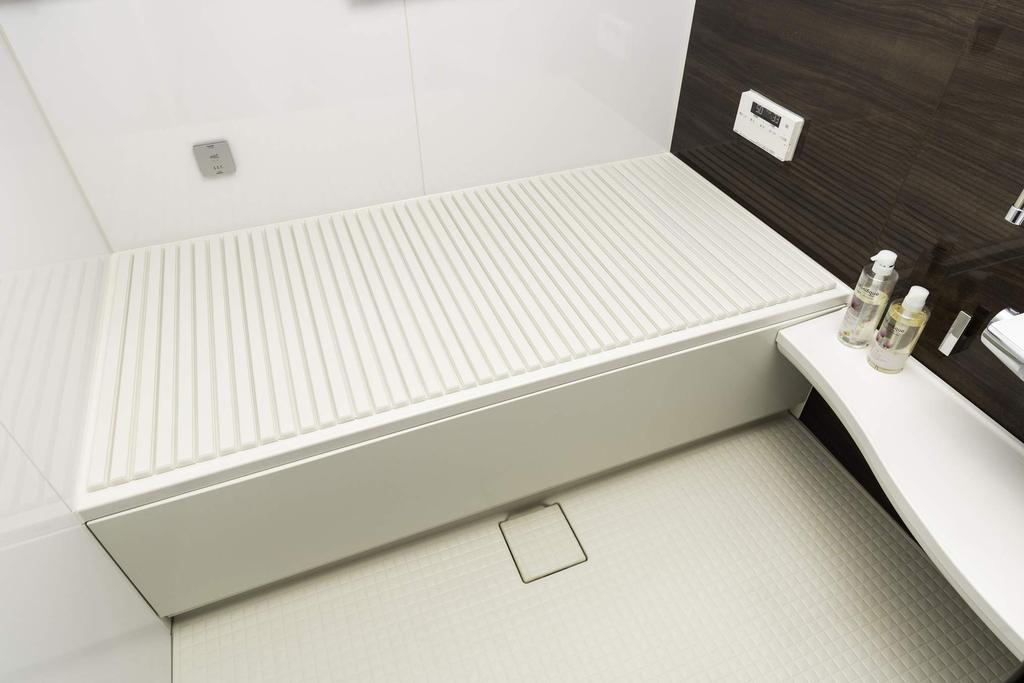 Topre Bathtub 75 x 149 L15 Shutter-type Lid, White, cm,