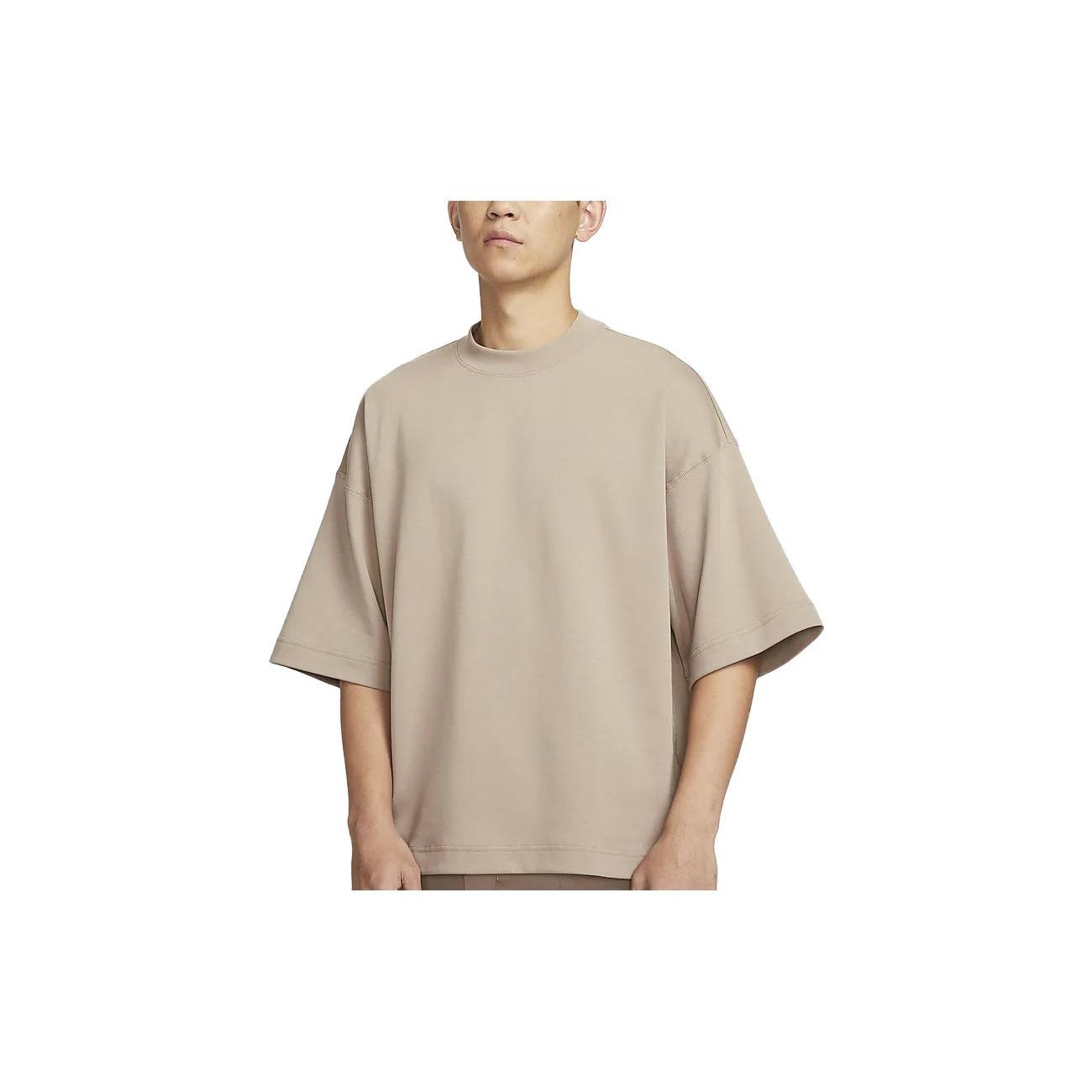 Nike T Shirts Men`s Khaki Crew