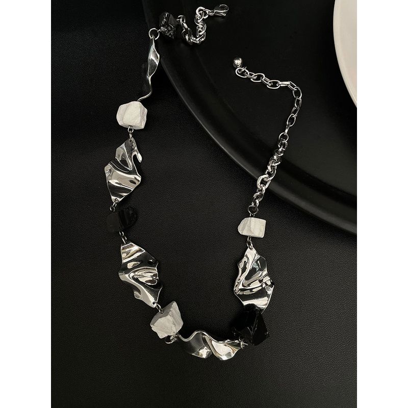 Fashion Retro Minority Punk Necklace for Women Stylish Fancy All-Match Necklace Accessible Luxury Clavicle Chain Fancy Accessories