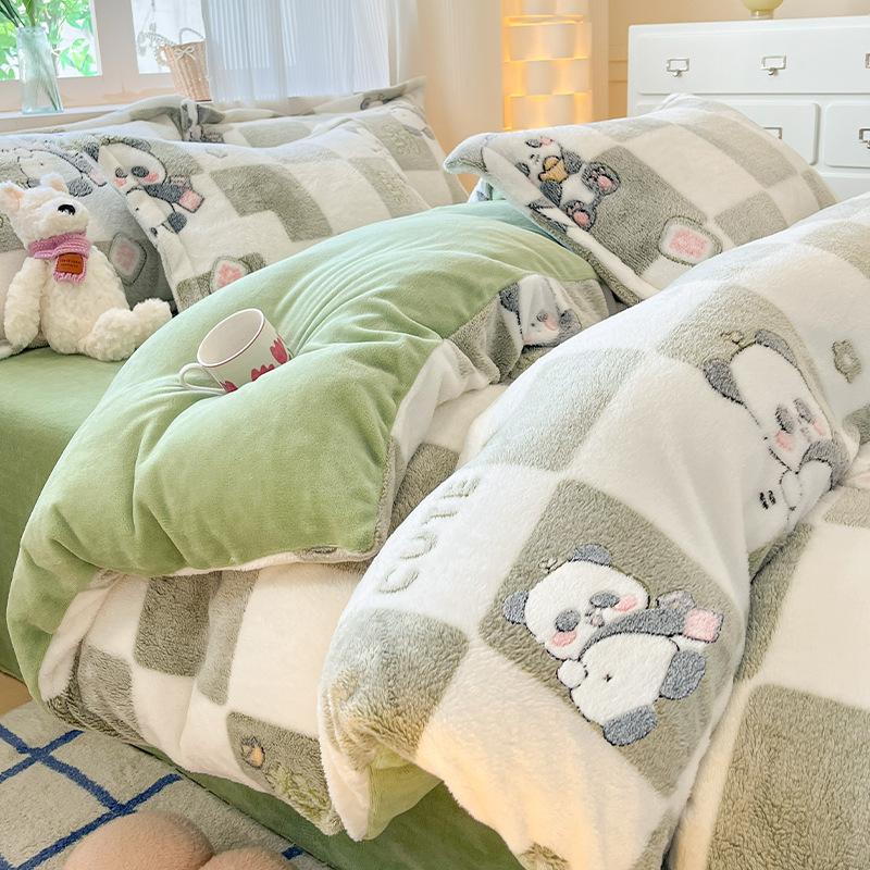 Warm Snowflake Fleece Four-piece Set, Double-sided Fleece Thickened Milk Fleece Bed Sheet Three-piece Set