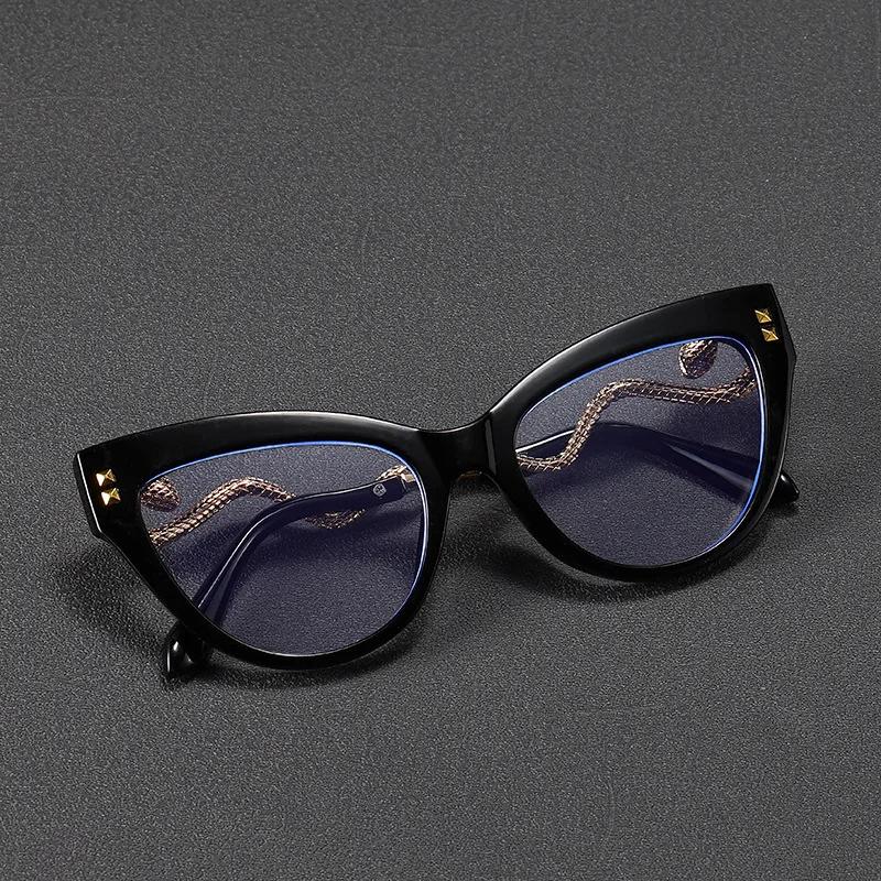 

Latest Cat Eye Snake Reading Eye Eyeglasses Women Myopic Customize Prescription Optical Blue Ray Blockingweight Frame Pphotochromic 1.0 to 4.0 0