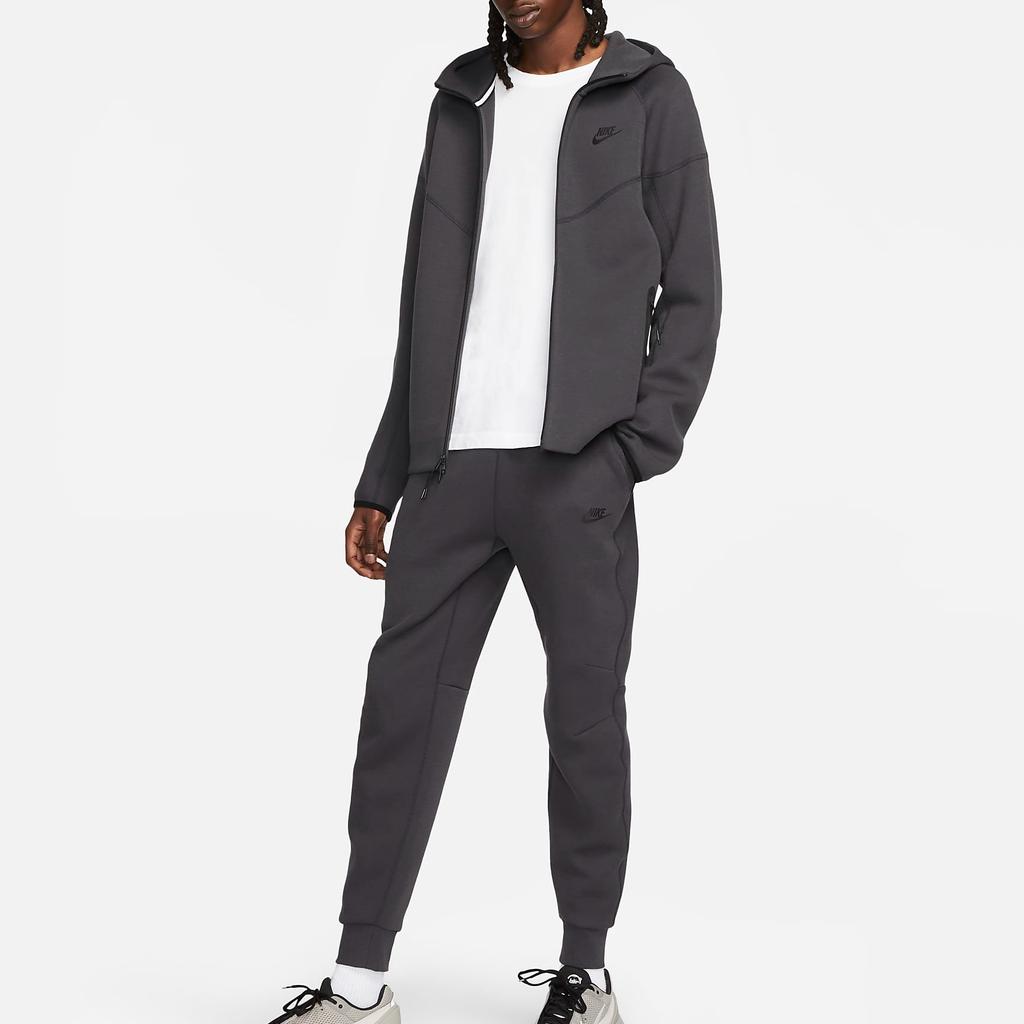 Nike Sportbekleidung Tech Fleece Windrunner Kapuzenpullover mit durchgehendem Reißverschluss FB7921-060