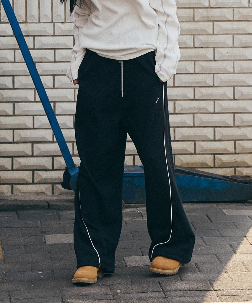 SUPERSUB Wide Baggy Piping Pants - Black