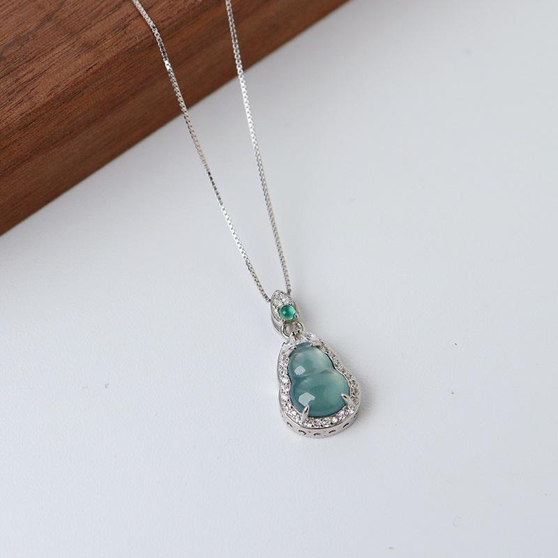 Elegant Jade Gourd 925 Silver Necklace - Luxury & Versatile Clavicle Chain