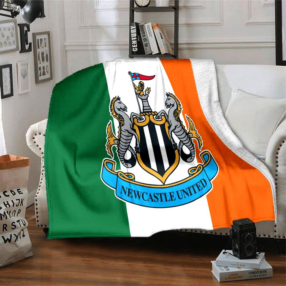 Coperta in Flanella con Stemma del Newcastle United, Poliestere Morbido, Design Moderno, Per Tutte le Stagioni, per Campeggio, Viaggi, Regali per le Feste o Compleanni