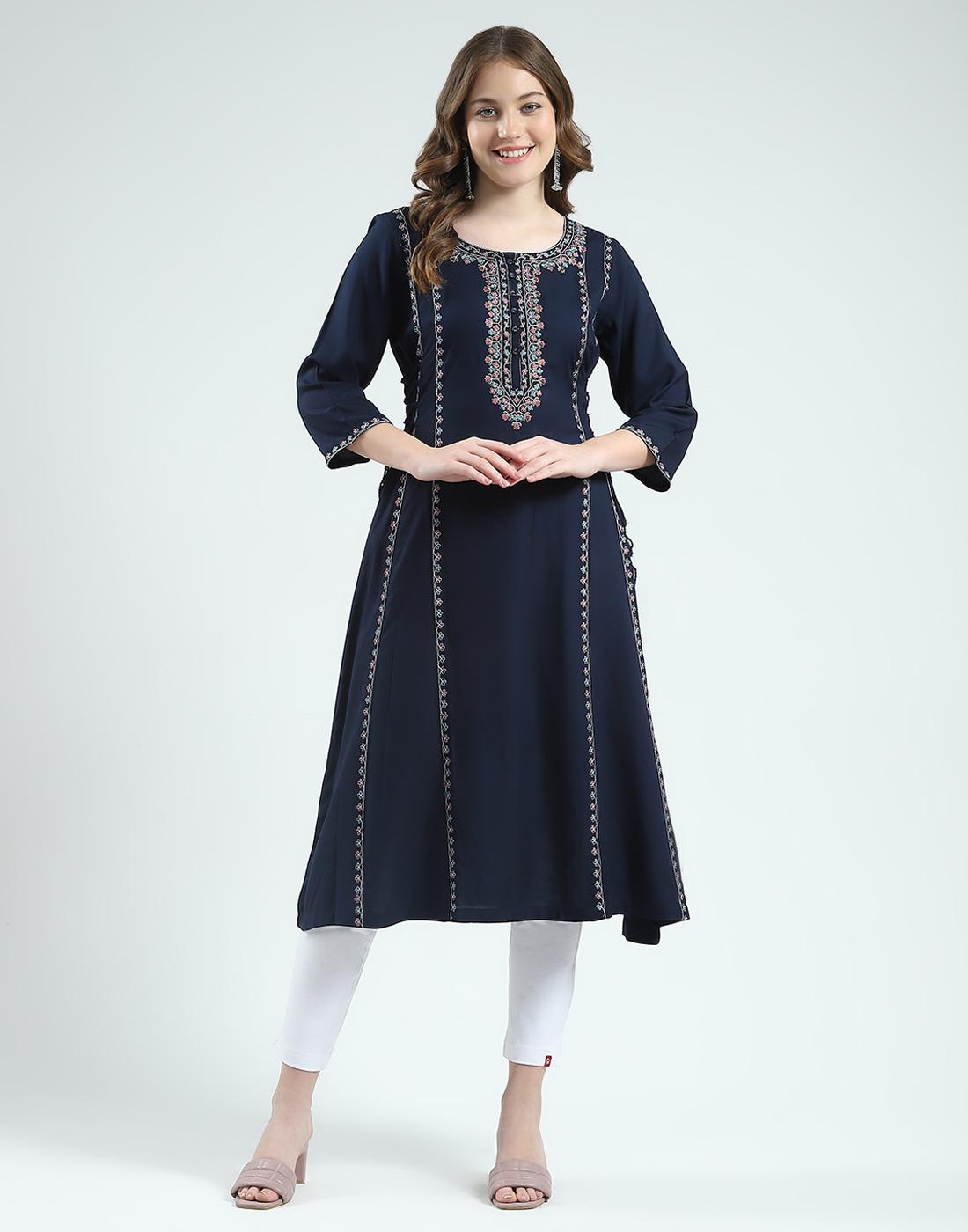 

Женская курти Монте-Карло обычного кроя с принтом и круглым вырезом M темно-синий