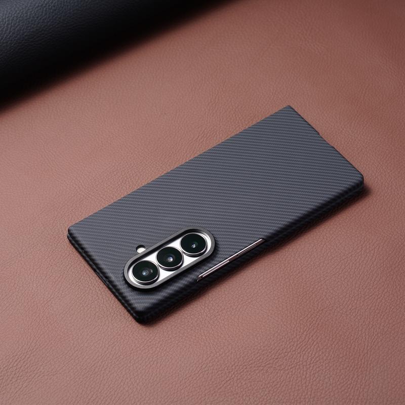 Shockproof Carbon Fiber Hard PC Protective Folding Phone Case with Magnetic Full Cover Case for Samsung Galaxy Z Fold 7 Cases