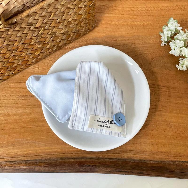 Striped Triangular Shark Hair Clip Fashion Matte Non-slip Hairpin for Women Girls Weekend Outing Hair Styling Accessory