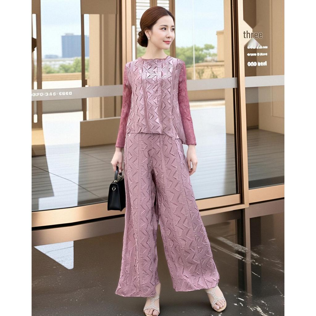 Mom's Set Women's 2026 Issey Miyake Pleated Straight-leg Trousers Two-piece Set for Spring