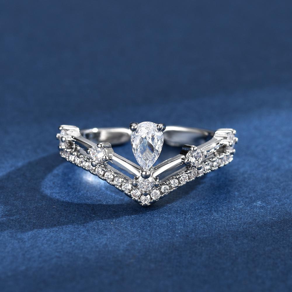 Elegant Women s Teardrop Zircon Open Ring - Retro High-End Luxury Gift Adjustable Open